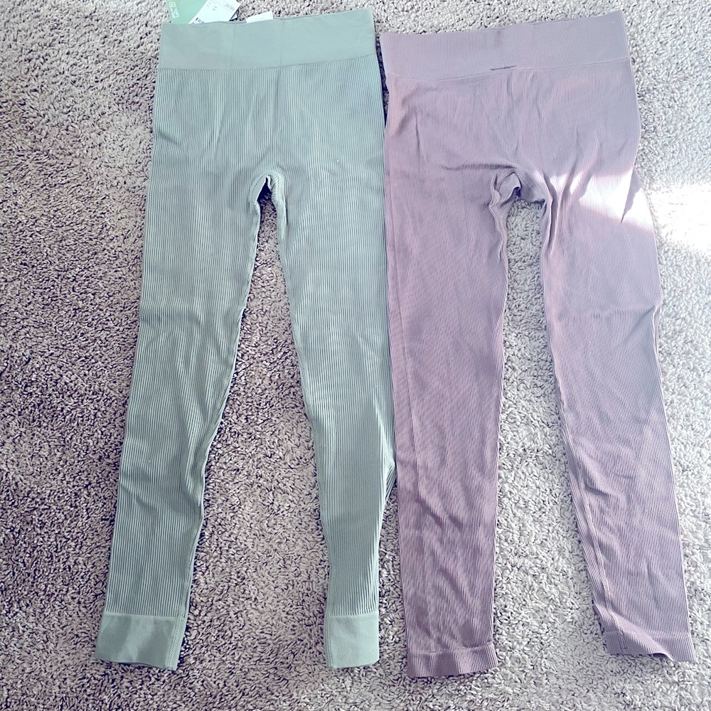 H&M pastel leggings
